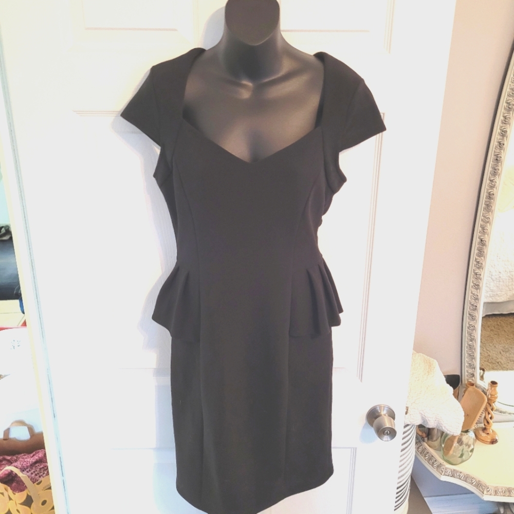 Betsey Johnson pinup Sweetheart LBD with peplum & cap sleeves sz 8 Fits 10